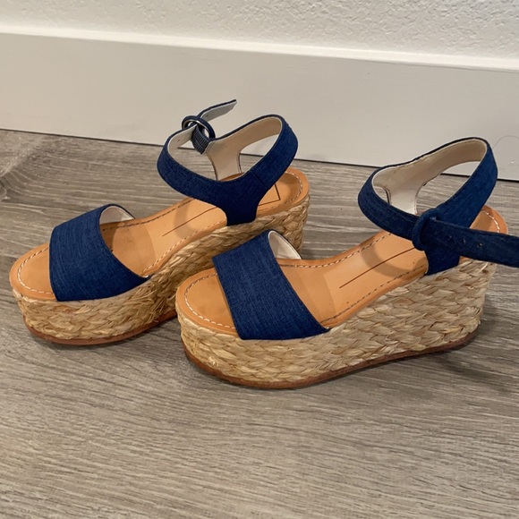 Dolce Vita Platform Sandals - Picture 1 of 3